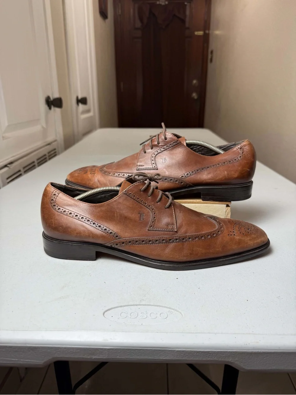 Tod's brown leather wingtip brogue dress shoes. Sz 10.5